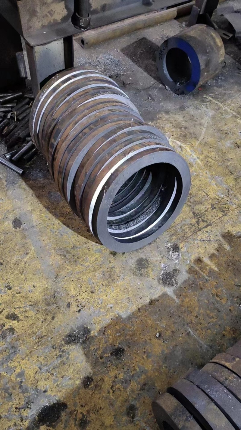 乌尔禾乌尔禾乌尔禾30CrMo无缝钢管切割